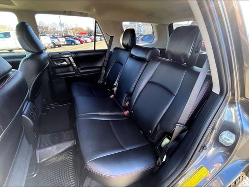 Used 2018 Toyota 4Runner TRD Off-Road Premium image 25