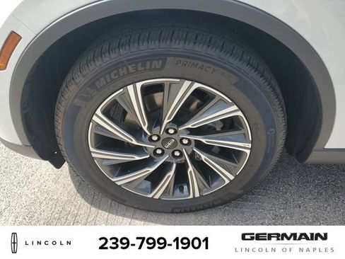New 2025 Lincoln Aviator 2WD w/ Equipment Group 101A image 12