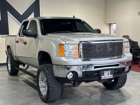 Used 2009 GMC Sierra 1500 SLE w/ Power Pack Plus image 2