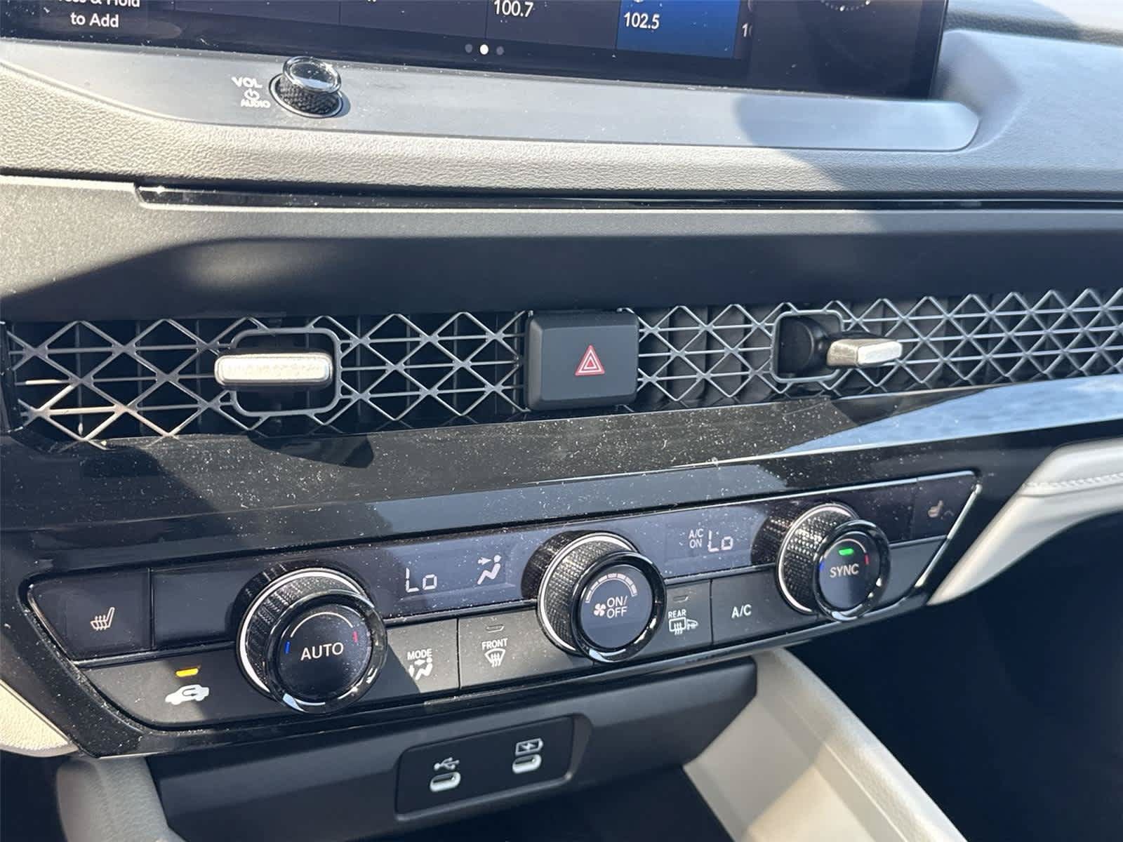 Used 2025 Honda Accord EX-L image 29