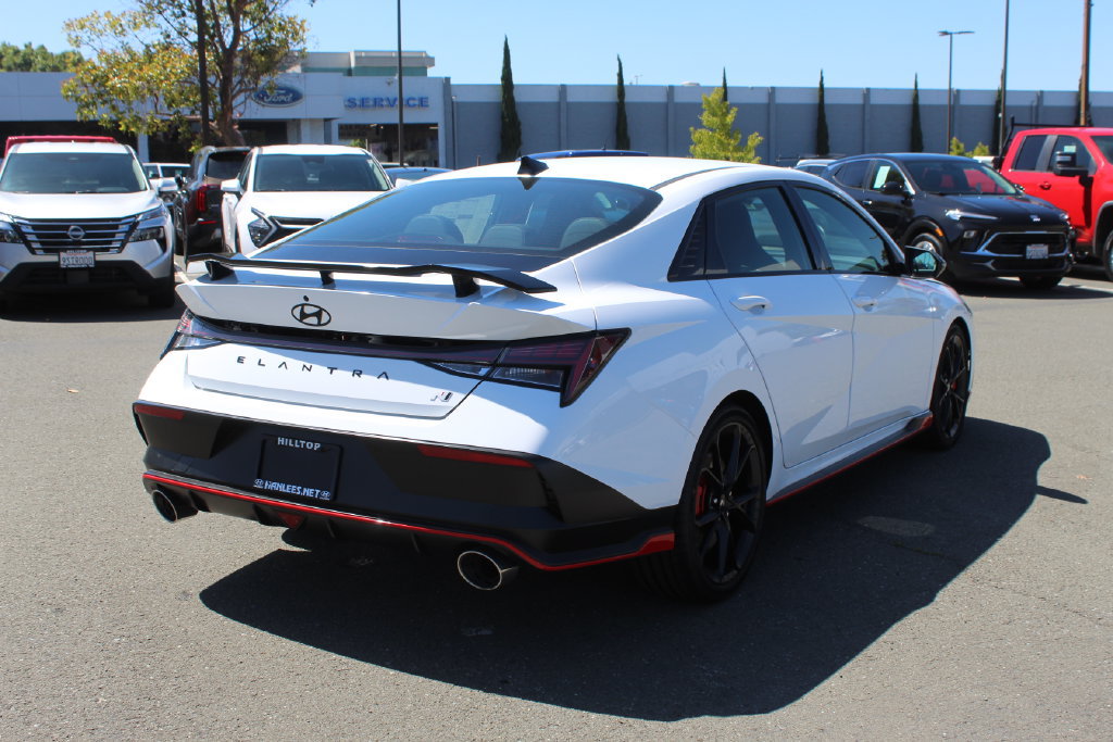 New 2026 Hyundai Elantra N FWD image 7