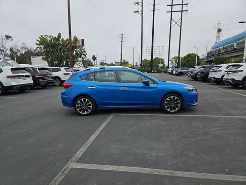 Used 2021 Subaru Impreza 2.0i Limited w/ Popular Package #3 image 8