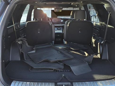 Used 2022 Hyundai Palisade Calligraphy w/ Winter Package image 7