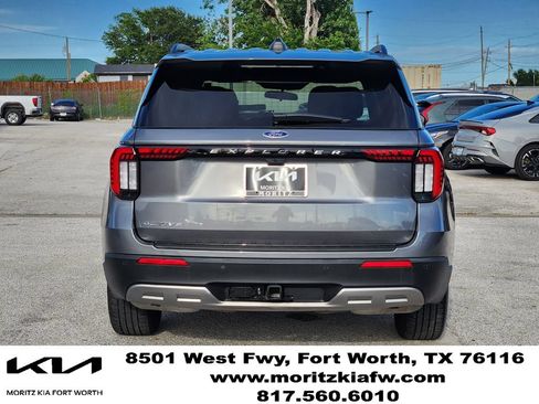Used 2025 Ford Explorer Active w/ Active Comfort Package RWD image 5