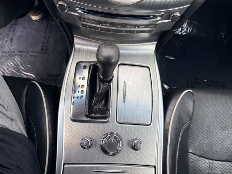 Used 2017 INFINITI Q70 3.7 AWD/4WD image 33