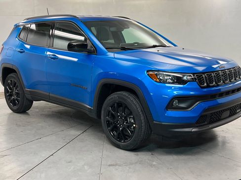 New 2026 Jeep Compass Latitude image 7