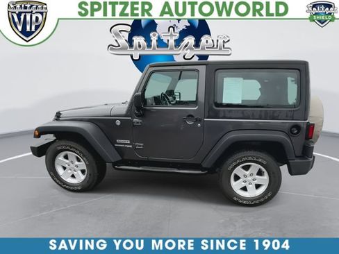 Used 2018 Jeep Wrangler Sport AWD/4WD image 6