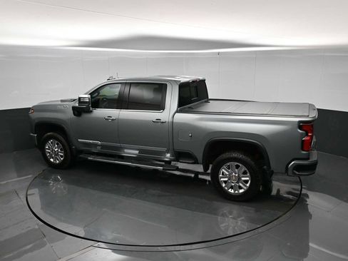 Used 2025 Chevrolet Silverado 2500 High Country w/ Z71 Off-Road Package AWD/4WD image 30