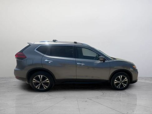 Used 2019 Nissan Rogue SV w/ Sun & Sound Touring Package AWD/4WD image 12