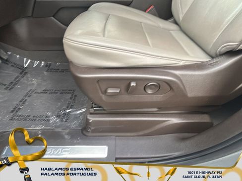 Used 2023 GMC Yukon SLT image 15