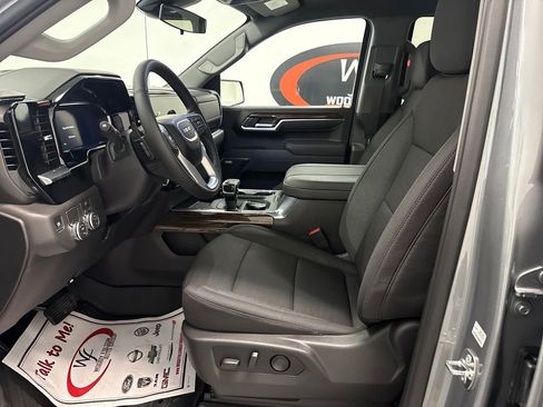New 2026 GMC Sierra 1500 Elevation w/ Preferred Package RWD image 8