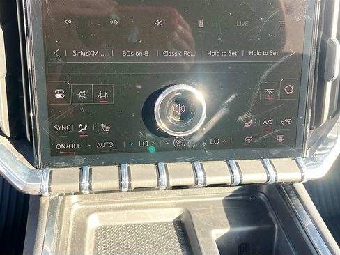Used 2026 GMC Acadia Elevation w/ Elevation Premium Package AWD/4WD image 13