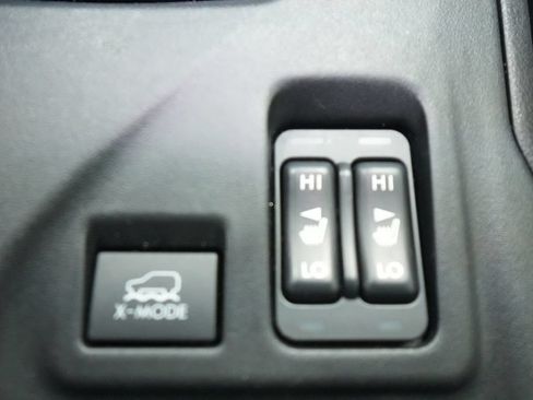 Used 2021 Subaru Crosstrek 2.5i Sport w/ Moonroof Package AWD/4WD image 29