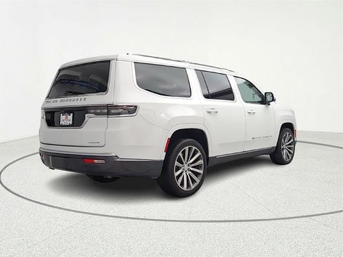 Used 2022 Jeep Grand Wagoneer Series II w/ Convenience Group III image 7