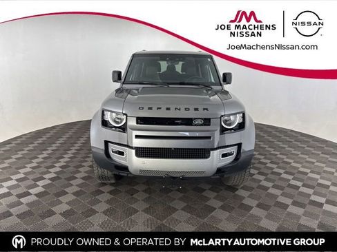 Used 2023 Land Rover Defender 90 S image 5