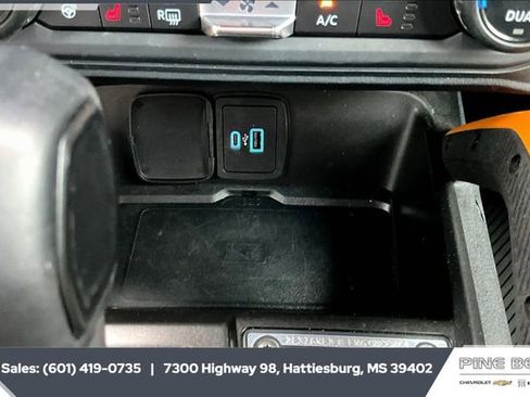 Used 2022 Ford Bronco Badlands image 22