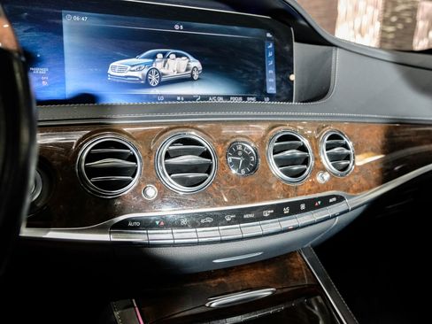 Used 2018 Mercedes-Benz S 560 4MATIC Sedan image 22
