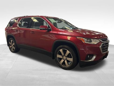 Used 2019 Chevrolet Traverse LT w/ LT Premium Package image 7