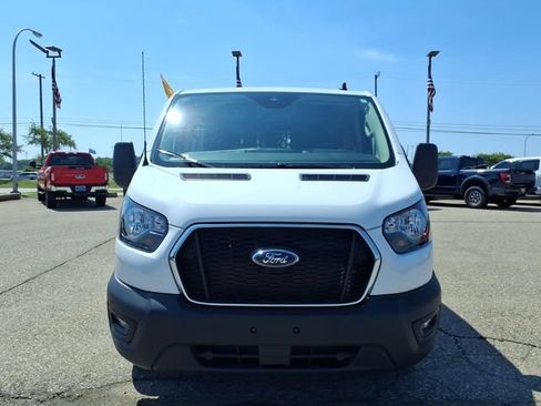 Certified 2025 Ford Transit 250 Low Roof w/ Exterior Upgrade Package RWD image 2