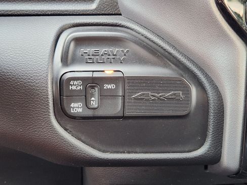 Used 2024 RAM 2500 Big Horn w/ Night Edition AWD/4WD image 28