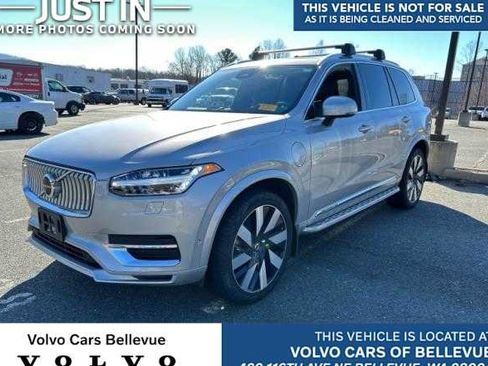 Used 2023 Volvo XC90 T8 Ultimate image 1