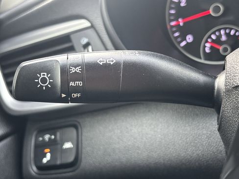 Used 2020 Kia Optima LX FWD image 16