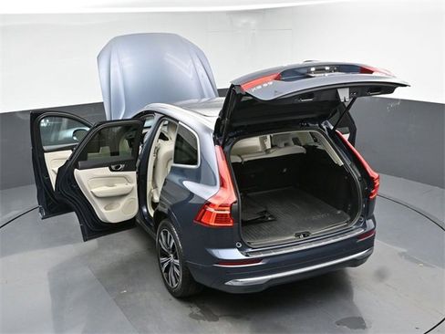 Used 2022 Volvo XC60 B6 Inscription w/ Advanced Package image 50