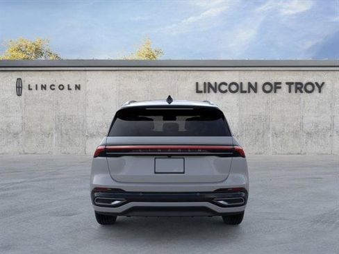 New 2026 Lincoln Nautilus Reserve image 5