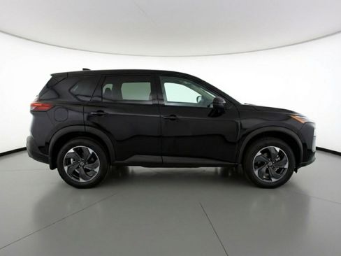Used 2025 Nissan Rogue SV FWD image 11