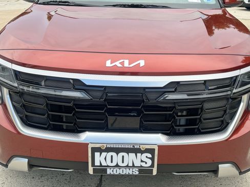 Used 2024 Kia Seltos SX AWD/4WD image 12