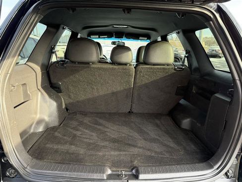 Used 2011 Ford Escape Limited image 12