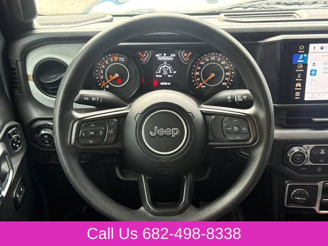 Used 2025 Jeep Gladiator Sport AWD/4WD image 14