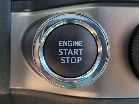 Used 2023 Toyota Tacoma SR5 w/ Technology Package AWD/4WD image 29