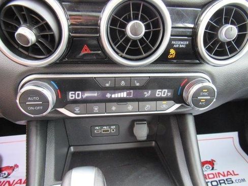 Used 2021 Nissan Sentra SR w/ SR Premium Package FWD image 26