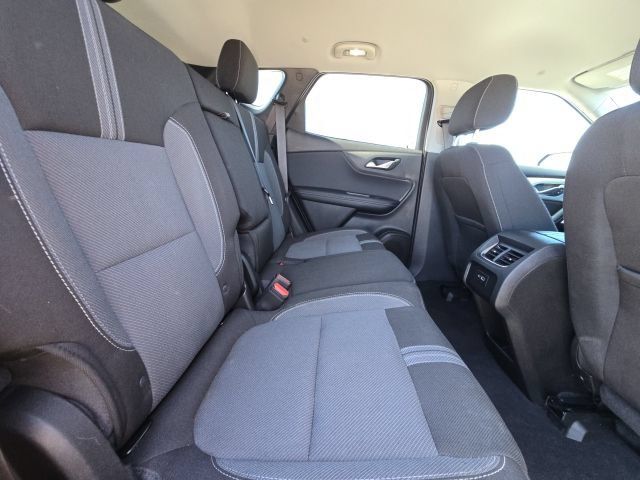 Used 2024 Chevrolet Blazer LT FWD image 12
