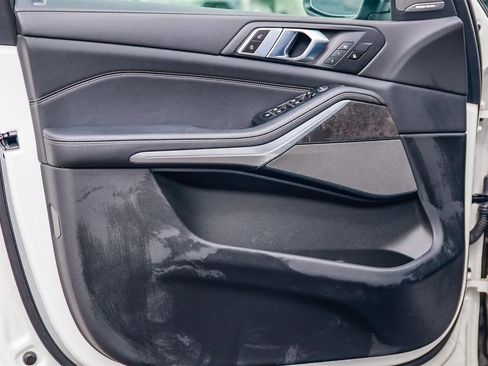 Used 2024 BMW X5 xDrive40i w/ Premium Package image 22