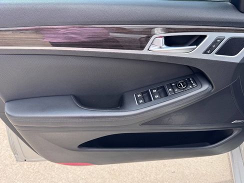 Used 2016 Hyundai Genesis 3.8 w/ Option Group 02 RWD image 21
