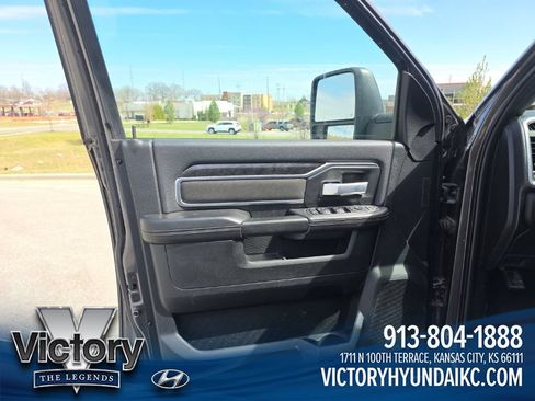 Used 2024 RAM 2500 Big Horn AWD/4WD image 13