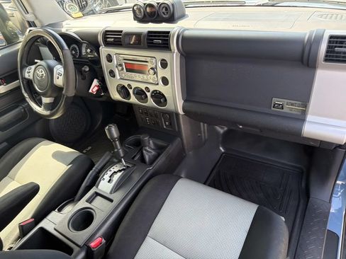Used 2014 Toyota FJ Cruiser 4WD w/ Trail Teams Ultimate Edition image 12