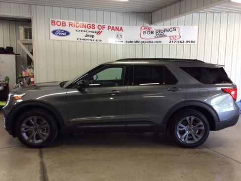 Used 2023 Ford Explorer XLT w/ Equipment Group 202A image 2