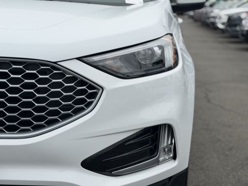 Certified 2023 Ford Edge SEL w/ Convenience Package AWD/4WD image 8