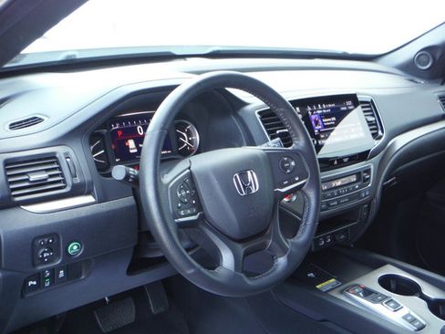Used 2024 Honda Passport EX-L image 14