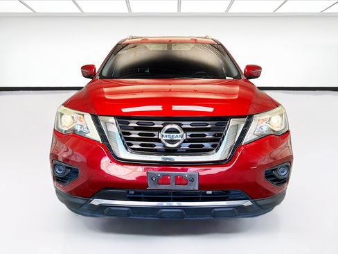 Used 2018 Nissan Pathfinder S FWD image 2
