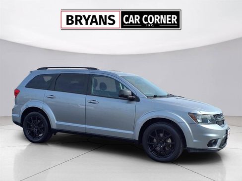 Used 2015 Dodge Journey SXT w/ Sun/Sound Group image 2