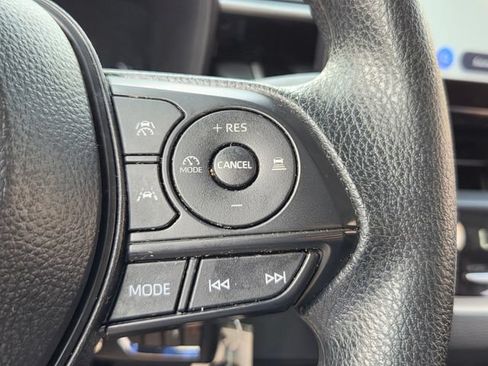 Used 2026 Toyota Corolla LE FWD image 22