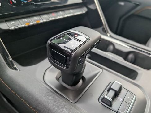 Used 2024 GMC Sierra 1500 AT4 w/ Technology Package image 24