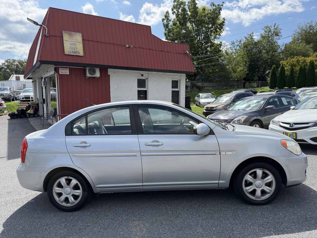 Used 2007 Hyundai Accent GLS FWD image 8