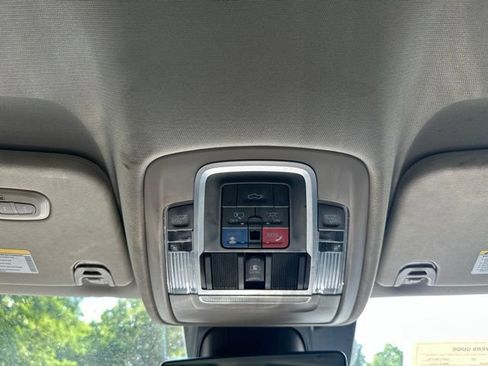 Used 2022 RAM 1500 Laramie AWD/4WD image 26