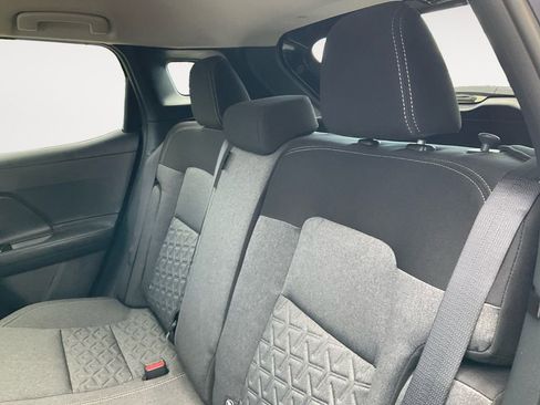 New 2025 Nissan Kicks SV w/ Illumination Package image 31