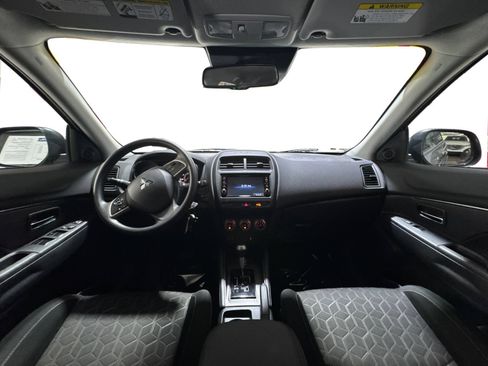Used 2024 Mitsubishi Outlander Sport AWD image 13